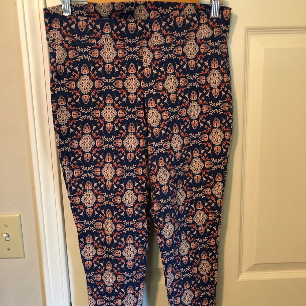 NWOT Torrid Print Leggings